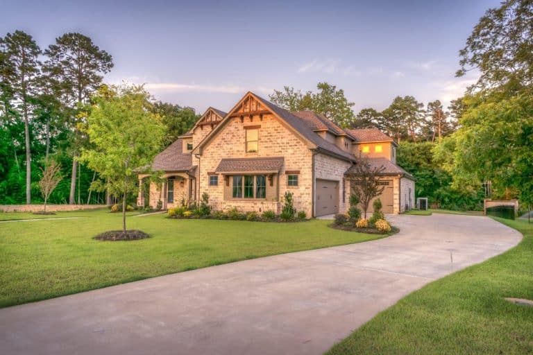 Should You Be Buying a Home with a Real Estate Agent?