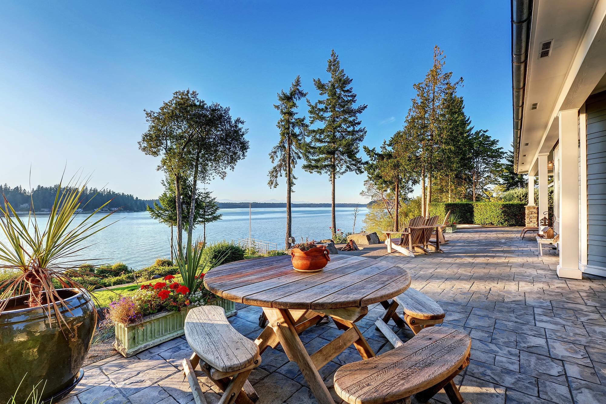 Mill Bay waterfront homes